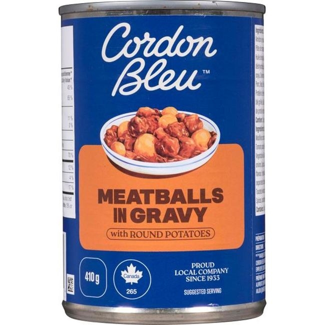 Meatballs in Gravy with Round Potatoes